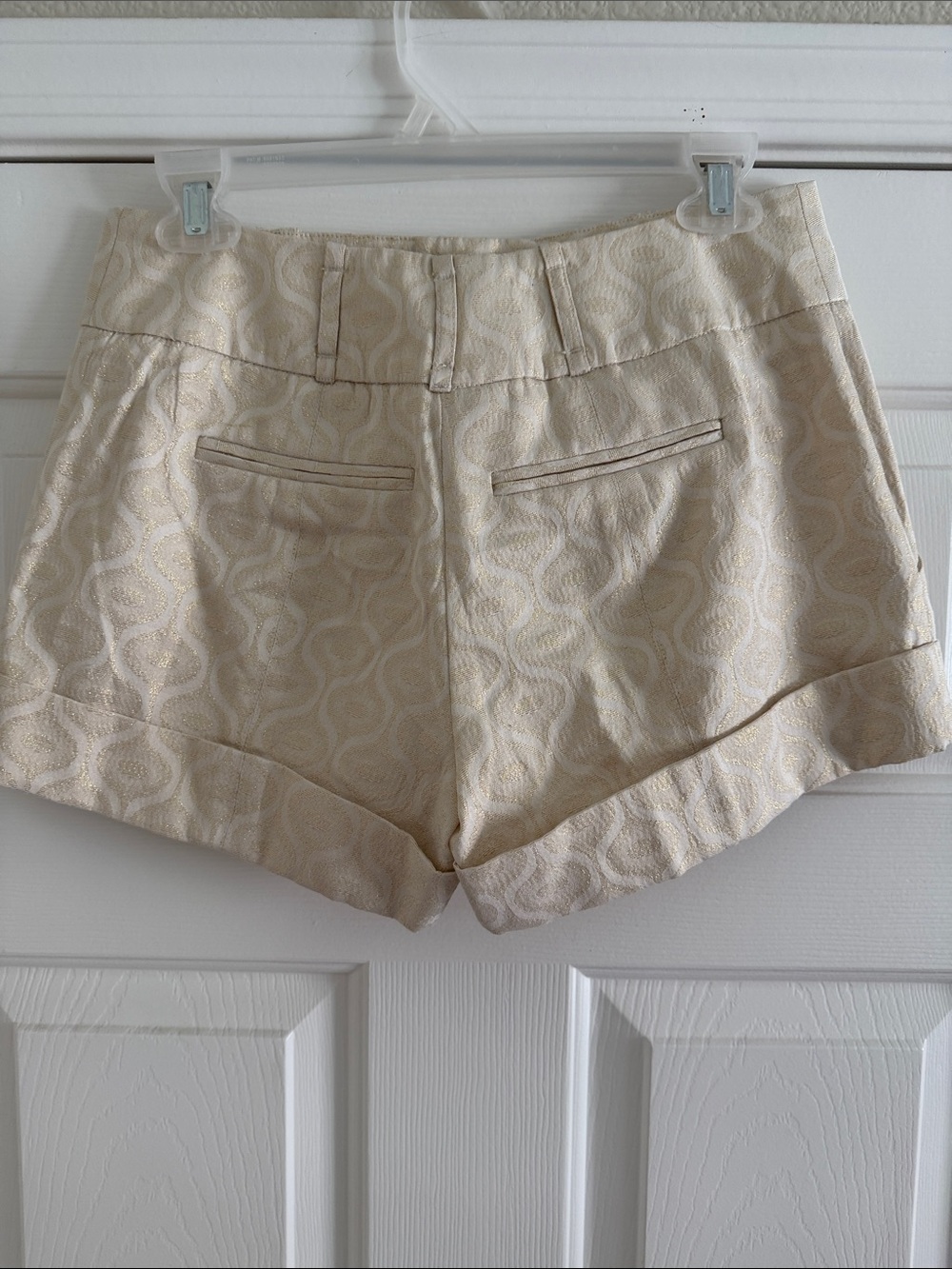 Marciano dressy Cream Patterned High-Waist Shorts, size 8, gold thread design!